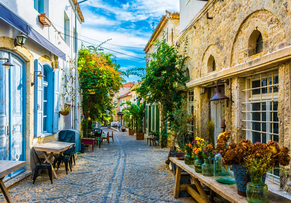 DÖRT MEVSİM ALAÇATI