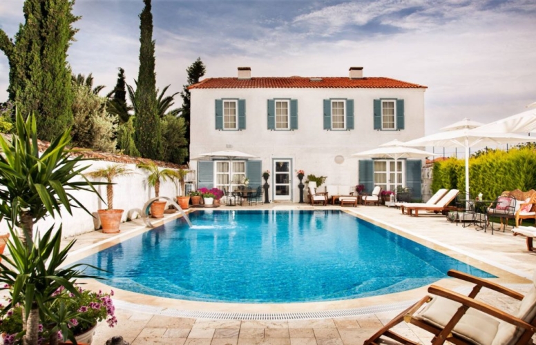 BeyEvi Alacati Hotel